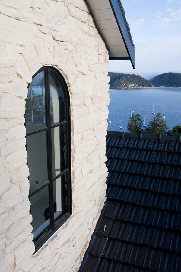 Beach house by Contemporary Builders 2