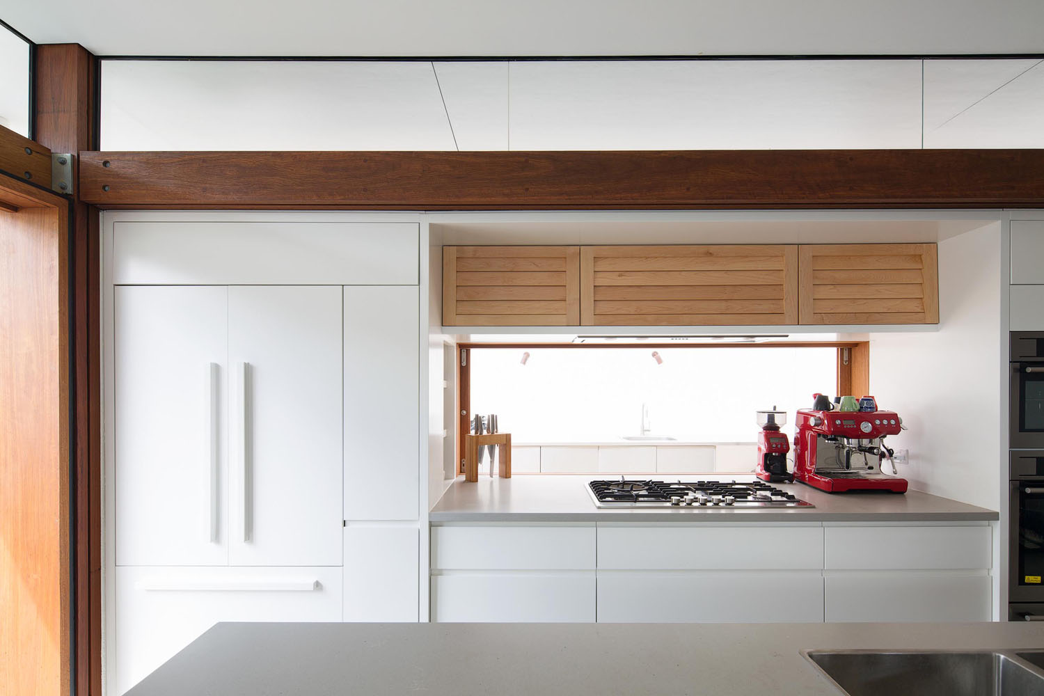 contemporary builders - clareville beach house