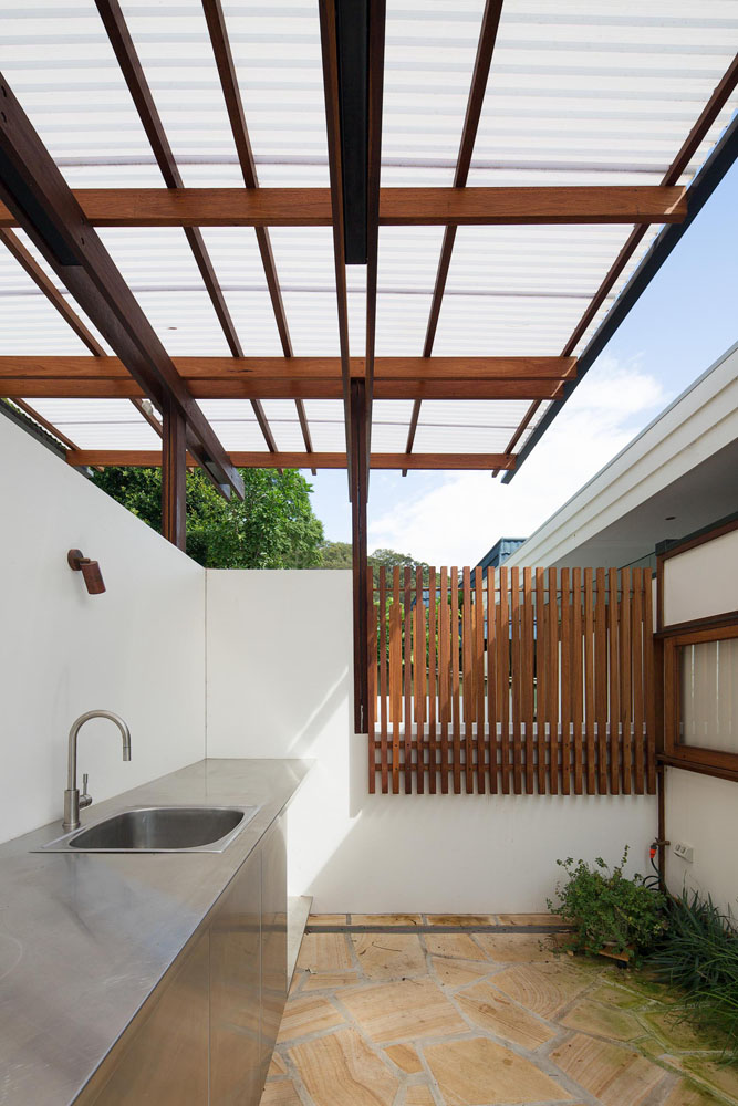 contemporary builders - clareville beach house