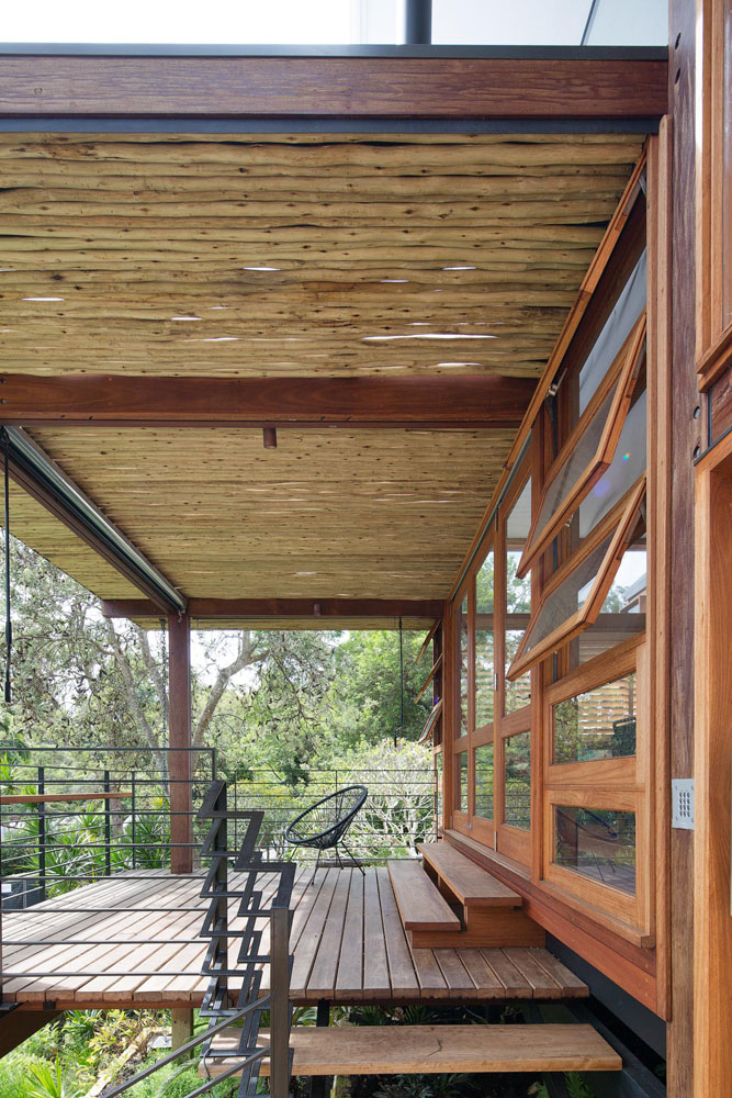 contemporary builders - clareville beach house