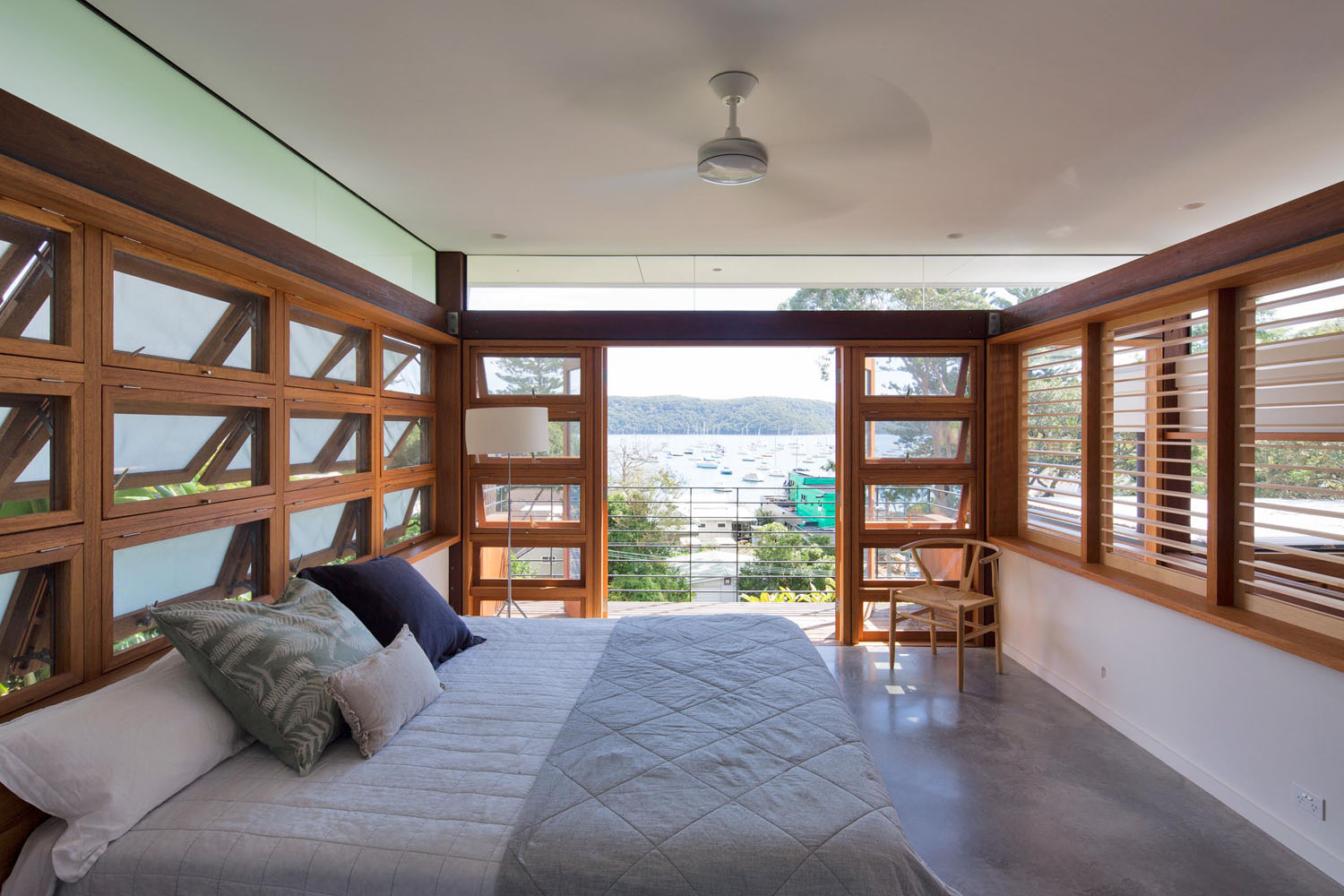 Contemporary-Builders-clareville-Beach-House