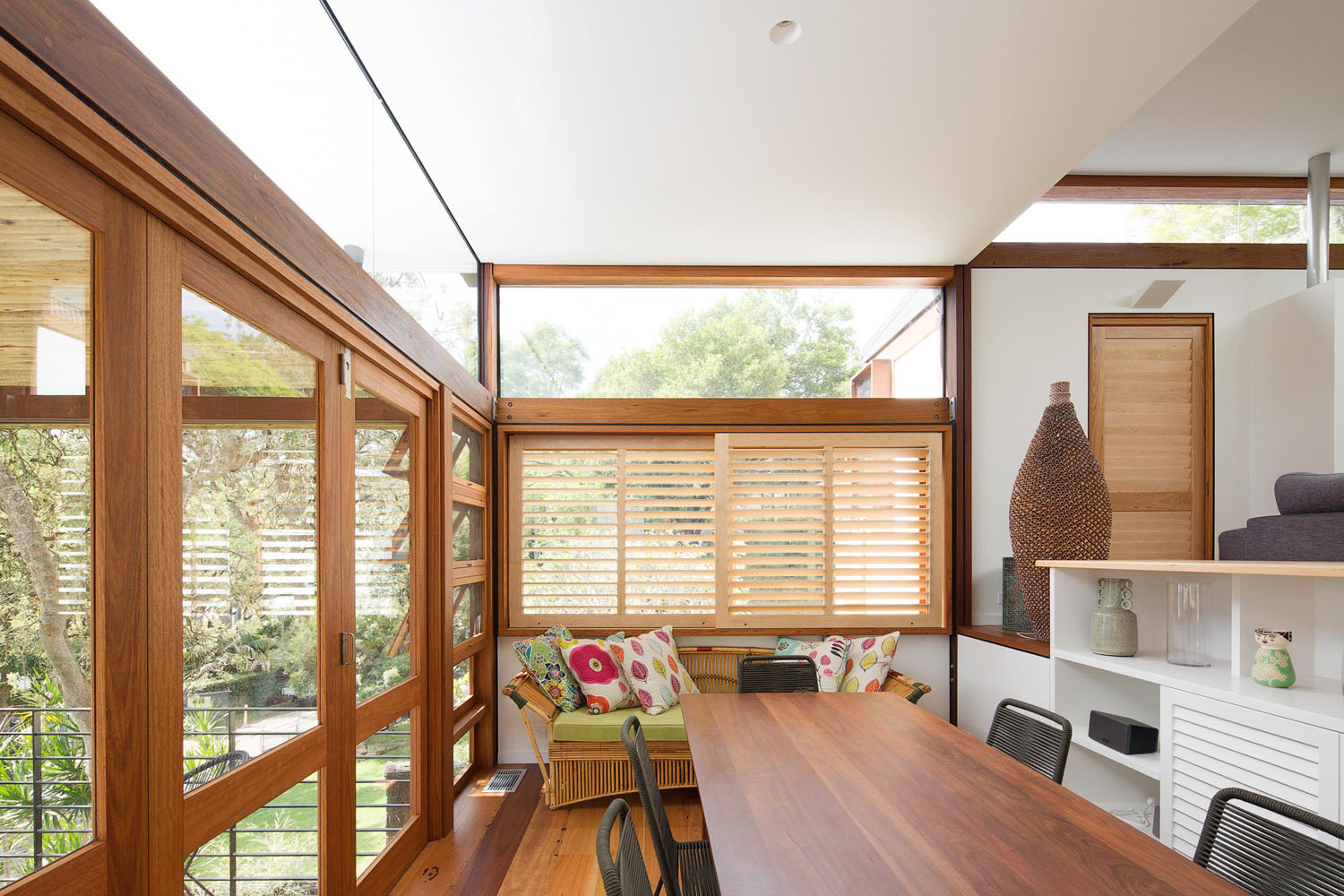 contemporary builders - clareville beach house