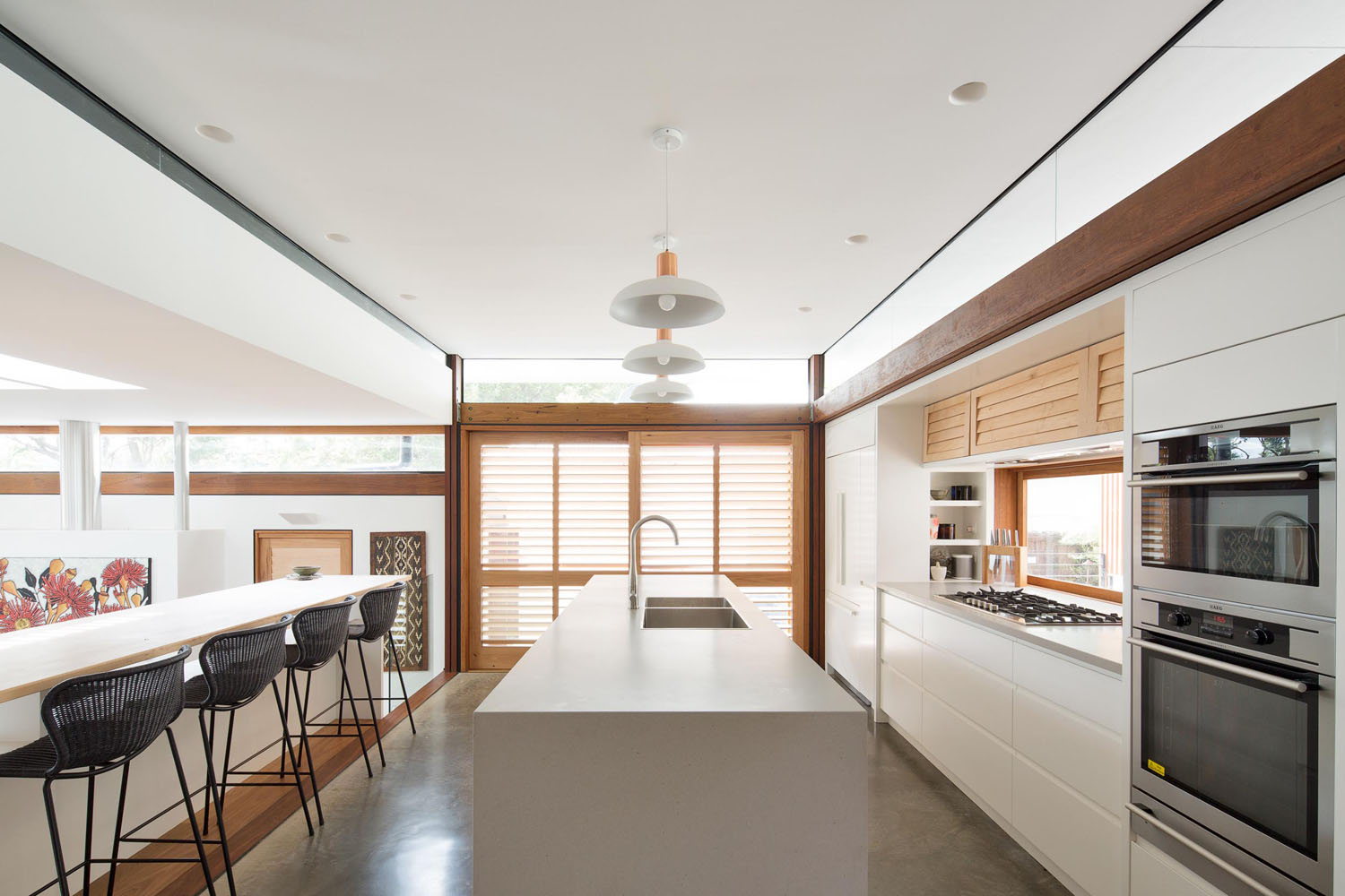 contemporary builders - clareville beach house