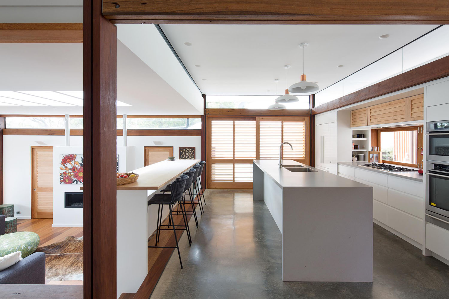 contemporary builders - clareville beach house