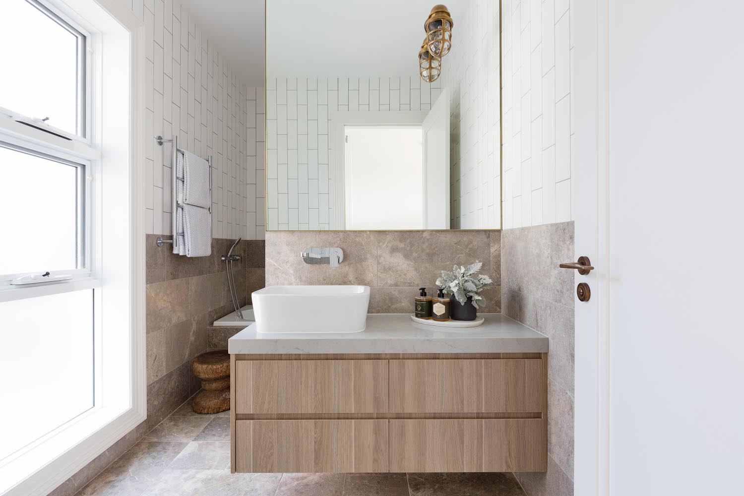 Contemporary-Builders-whale-Beach-House