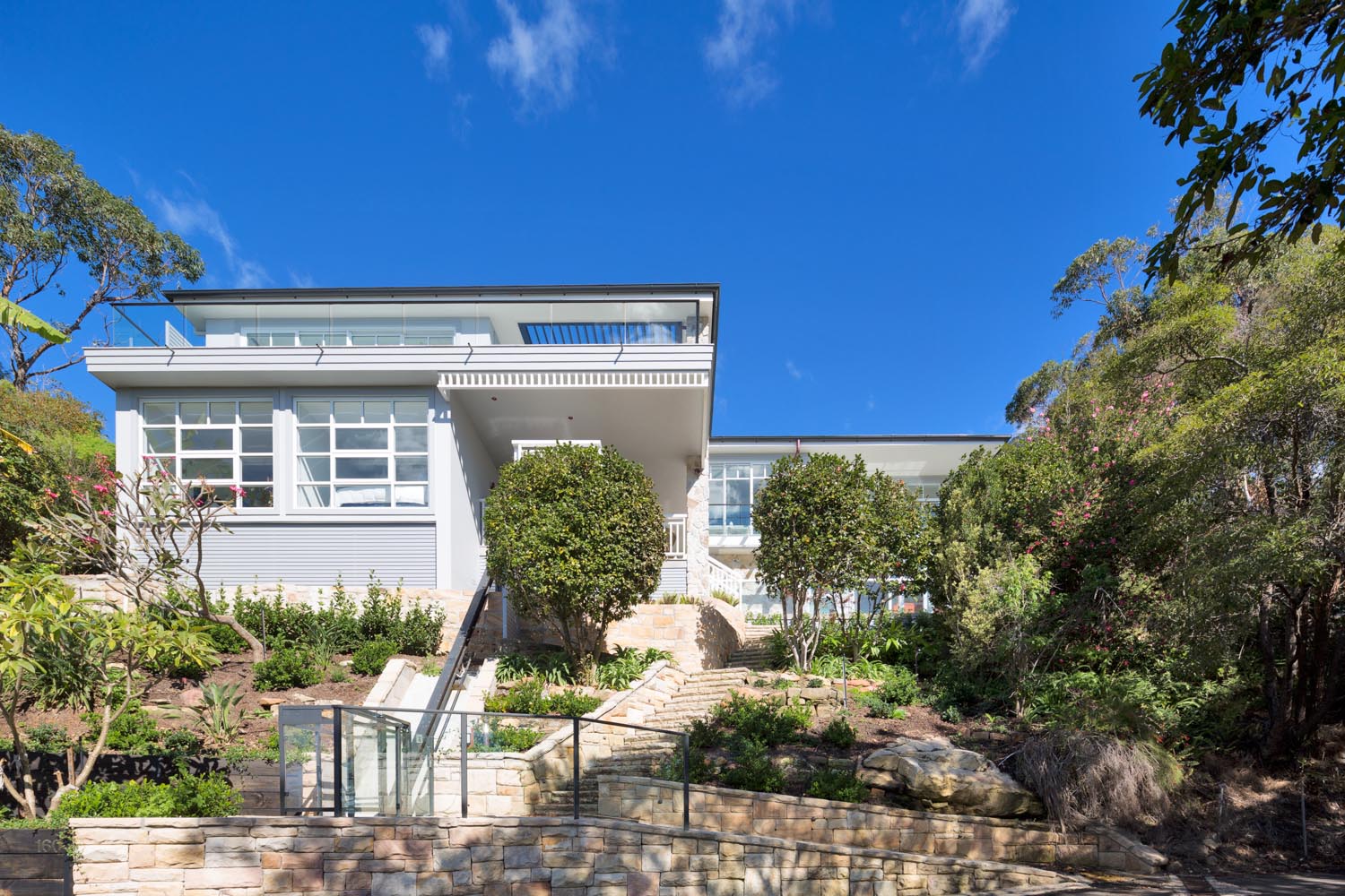 Contemporary-Builders-whale-Beach-House